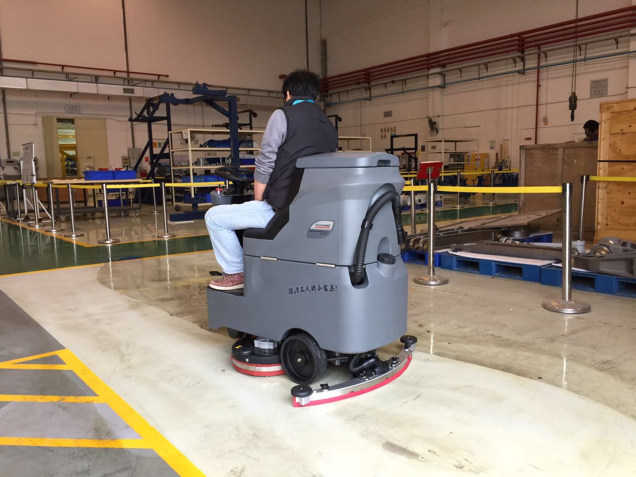 地面洗地機(jī)有哪些種類(lèi)？